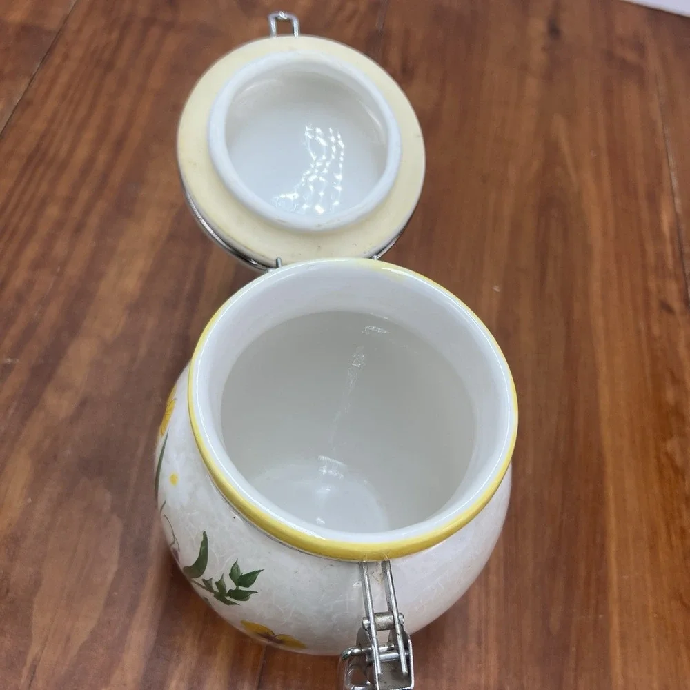 Oneida Sakura Casual Dining Floral Applique Ceramic Canister Jars Set of 2